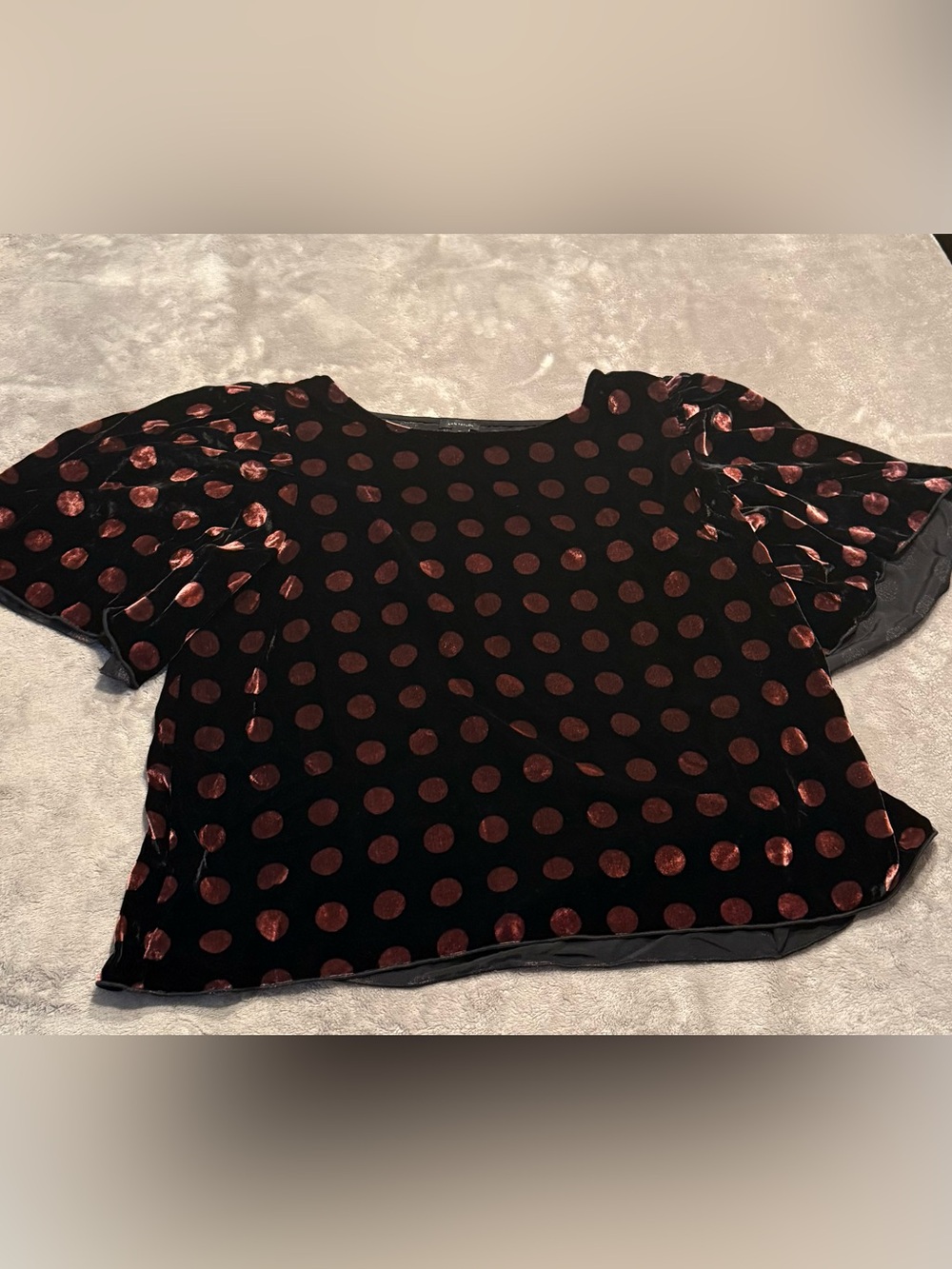 Ann Taylor Women’s Black Velvet Top With Big Dots Butterfly Sleeves XL